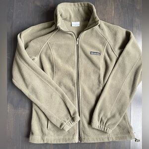 Columbia Women’s Sage Green Zip Up Fleece Jacket Size Medium NWOT